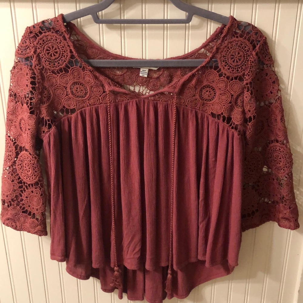 American Eagle Long Sleeve Top!
